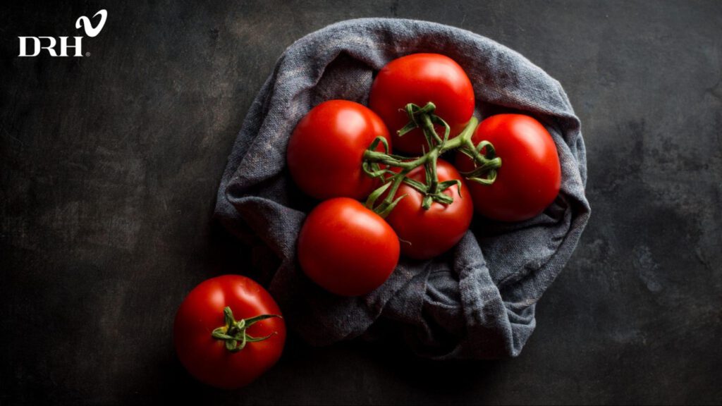 mat-na-ca-chua-giup-cai-thien-sam-da-sau-sinh-an-toan